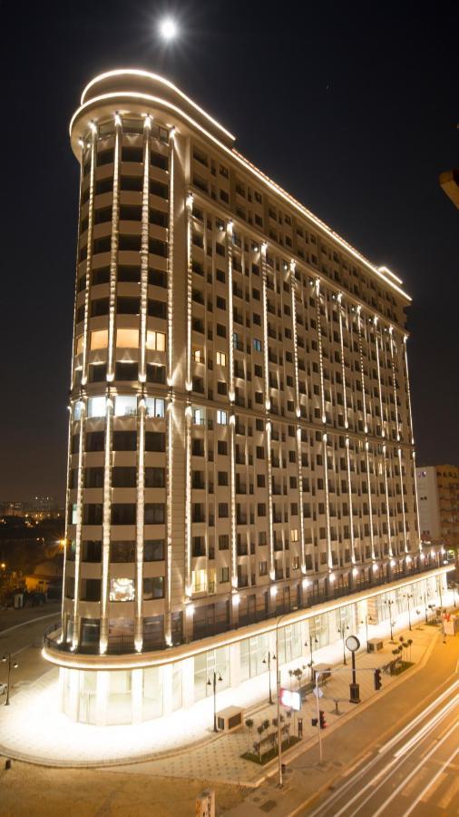 Stylish Apartment, Skopje Centre - Private Parking - Panoramic Views מראה חיצוני תמונה