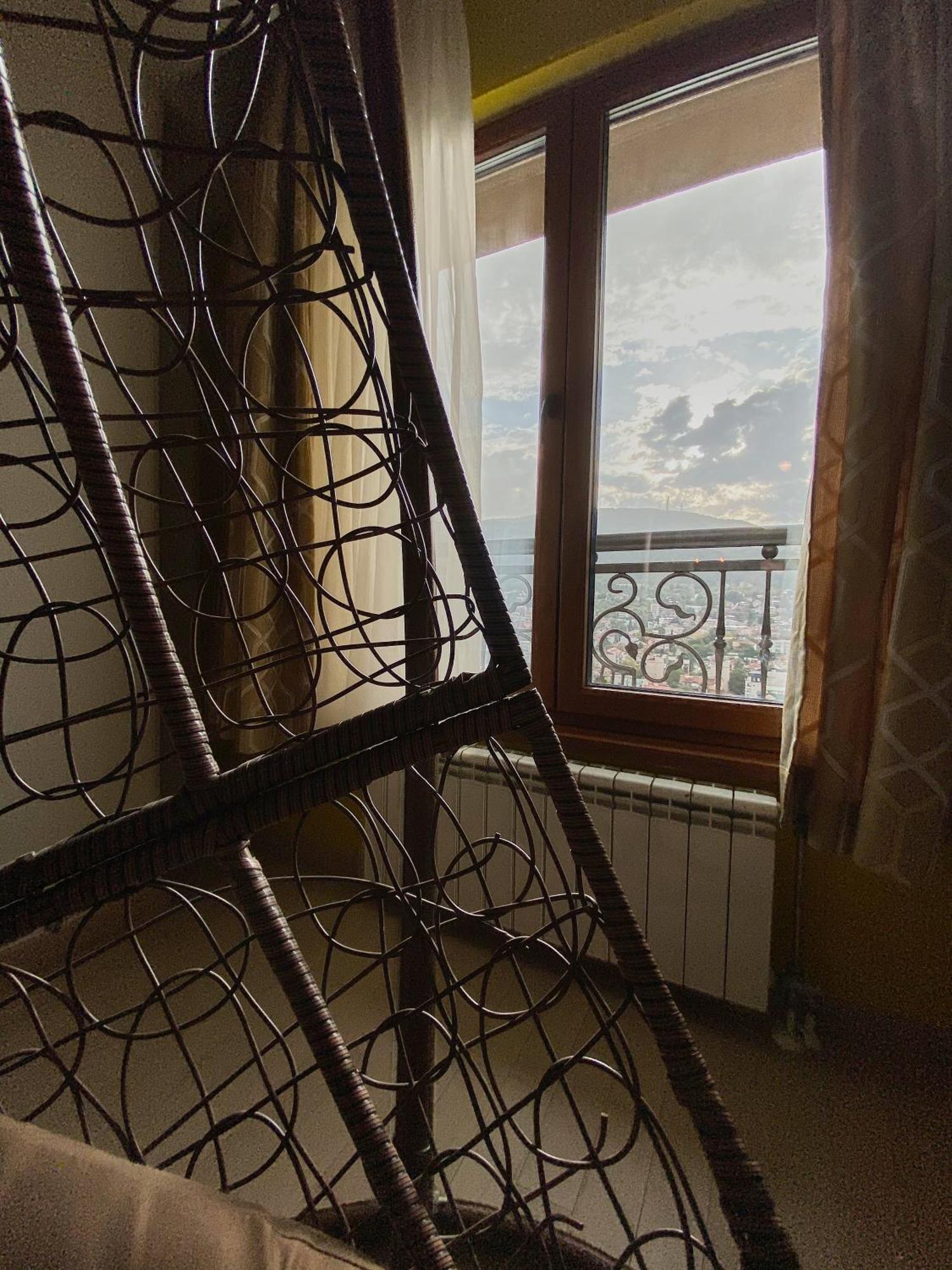 Stylish Apartment, Skopje Centre - Private Parking - Panoramic Views מראה חיצוני תמונה