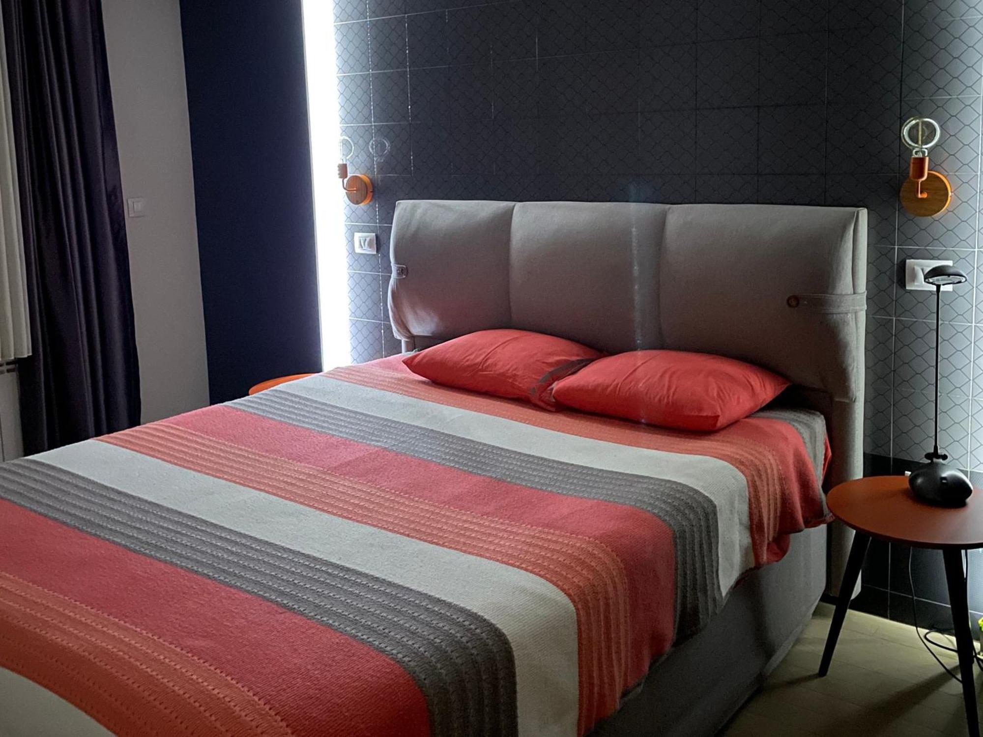 Stylish Apartment, Skopje Centre - Private Parking - Panoramic Views מראה חיצוני תמונה